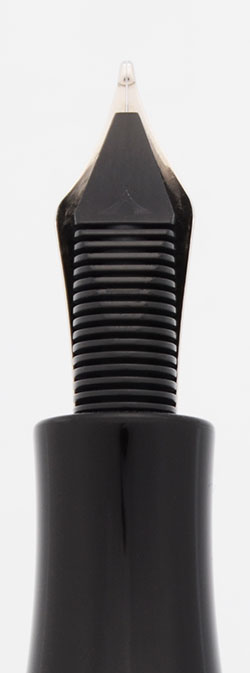 Visconti Divina Maxi Fountain Pen - Black & Silver , 23k Palladium